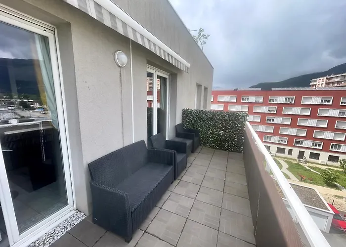 Neyrpic - Cocon Douillet -balcon